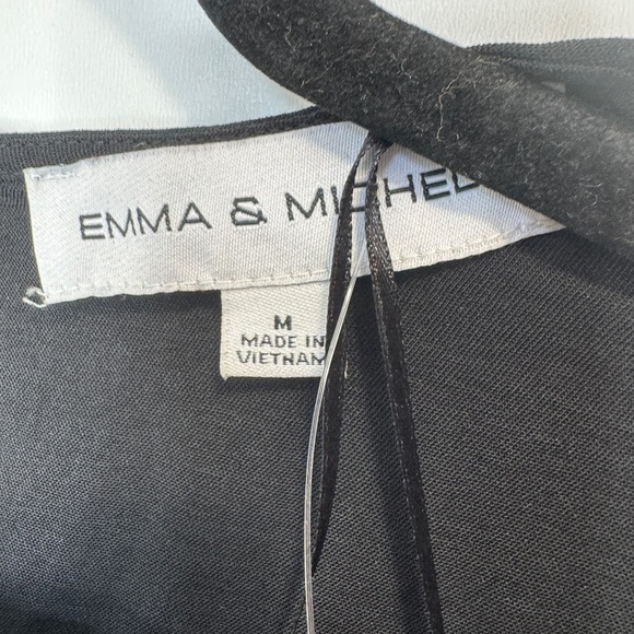 Emma & Michele V-Neck Short Romper Black - Picture 5 of 13